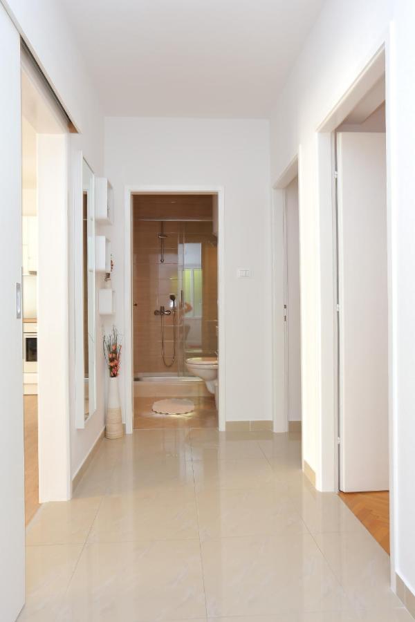 Apartments By The Sea Podgora, Makarska - 2594 Kültér fotó
